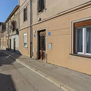 Rich Apartament Pula